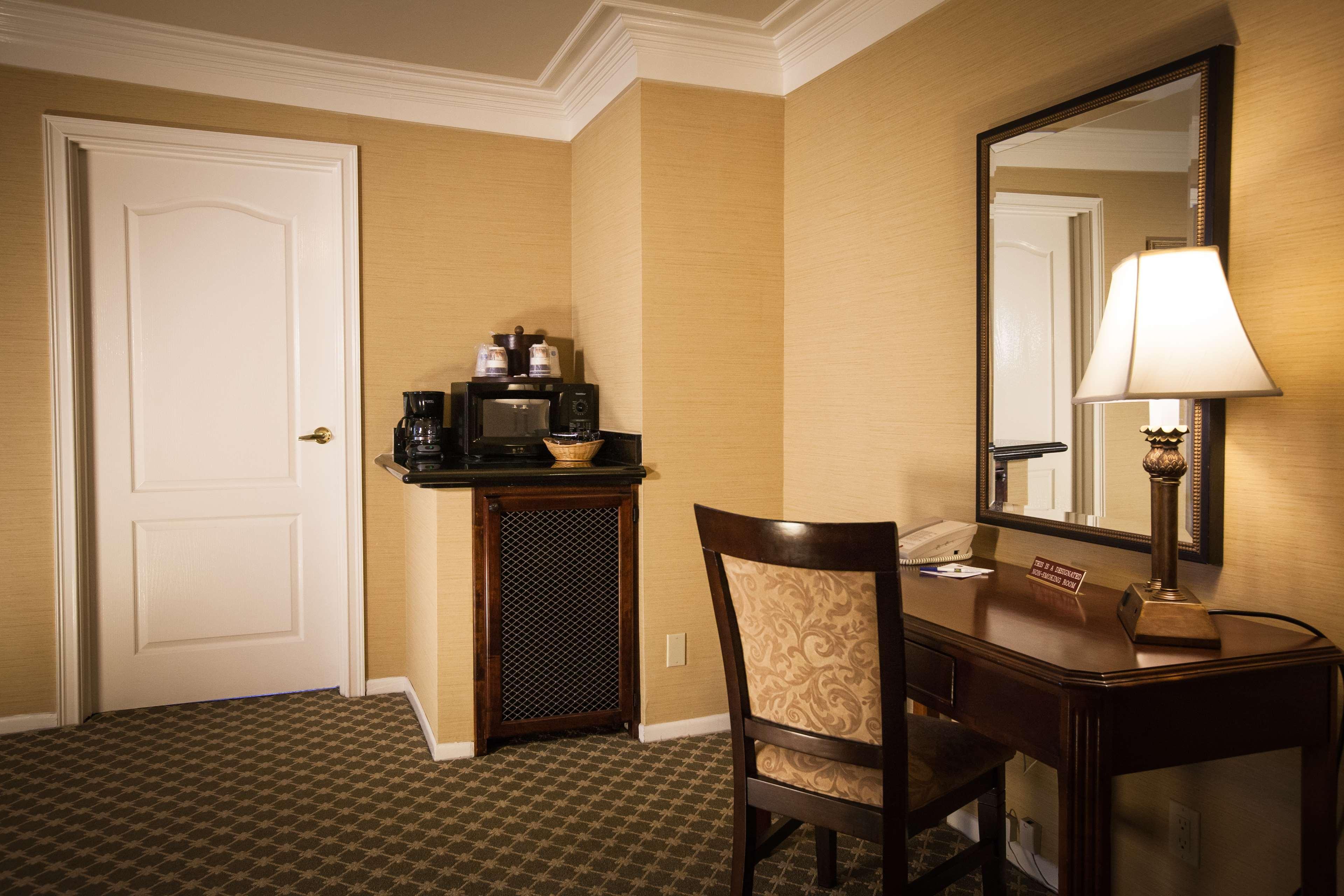 Best Western Plus Sunset Plaza Hotel Лос-Анджелес Екстер'єр фото