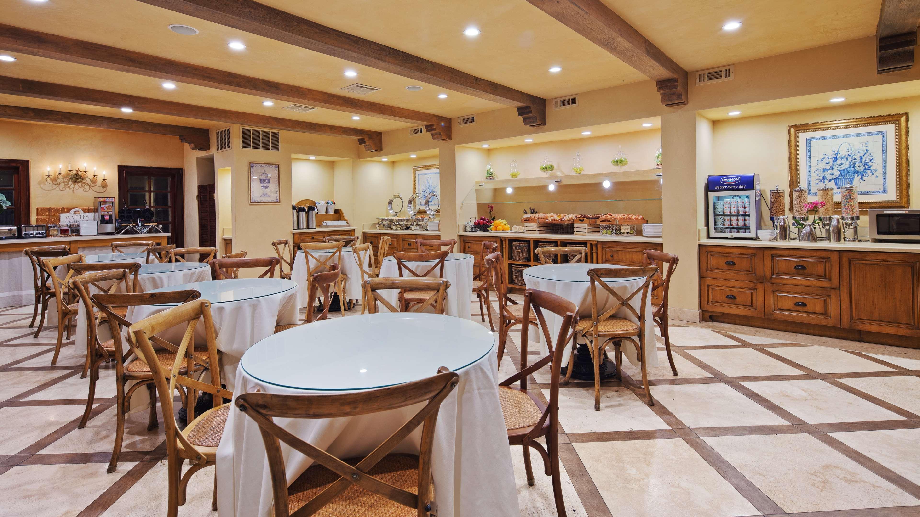 Best Western Plus Sunset Plaza Hotel Лос-Анджелес Екстер'єр фото